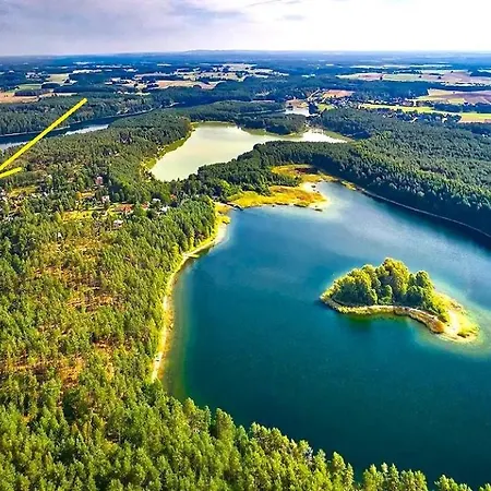 Baby Jagi - Z Balia I Kominkiem W Lesie Posrod Jezior *