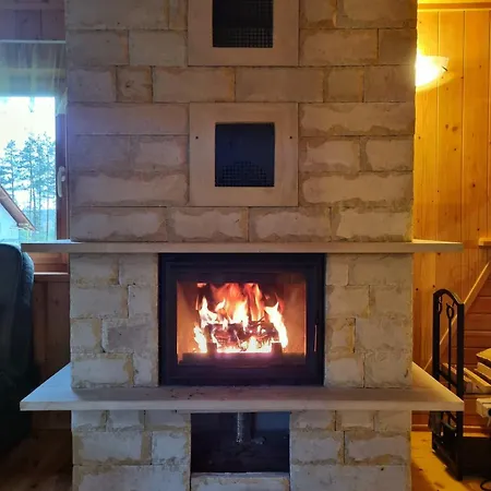 Baby Jagi - Z Balia I Kominkiem W Lesie Posrod Jezior