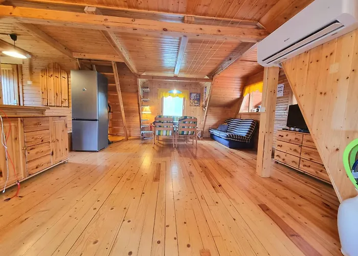 Baby Jagi - Z Balia I Kominkiem W Lesie Posrod Jezior Prázdninový dům *