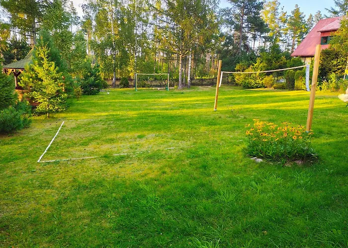 Baby Jagi - Z Balia I Kominkiem W Lesie Posrod Jezior * Niesiolowice