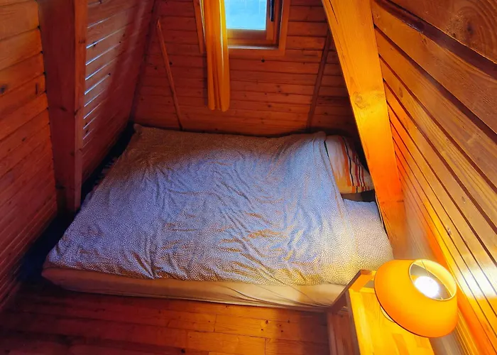 Prázdninový dům Baby Jagi - Z Balia I Kominkiem W Lesie Posrod Jezior *